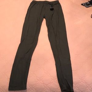 Olive green leggings O/S